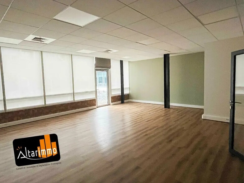 Bureau dans Chartres à louer - Photo intérieure – Image 2 sur 5