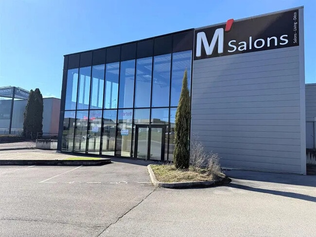 Plus de détails pour Local commercial à louer
