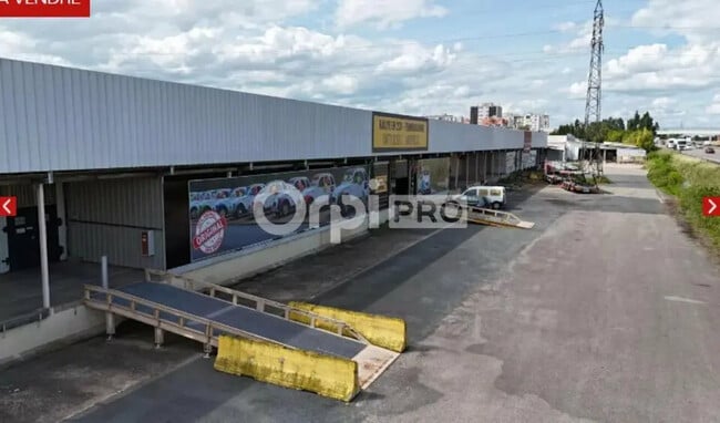 Plus de détails pour Local d’activités à vendre
