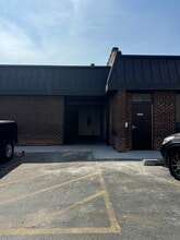 1451 Tonne Rd, Elk Grove Village, IL à louer Photo de l’immeuble– Image 1 sur 5