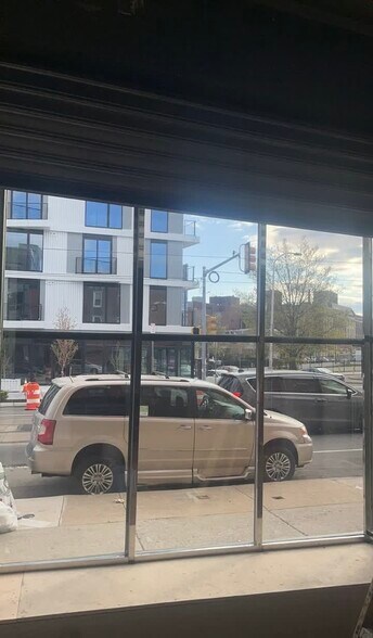 3733 Lancaster Ave, Philadelphia, PA à louer - Photo de l’immeuble – Image 2 sur 5
