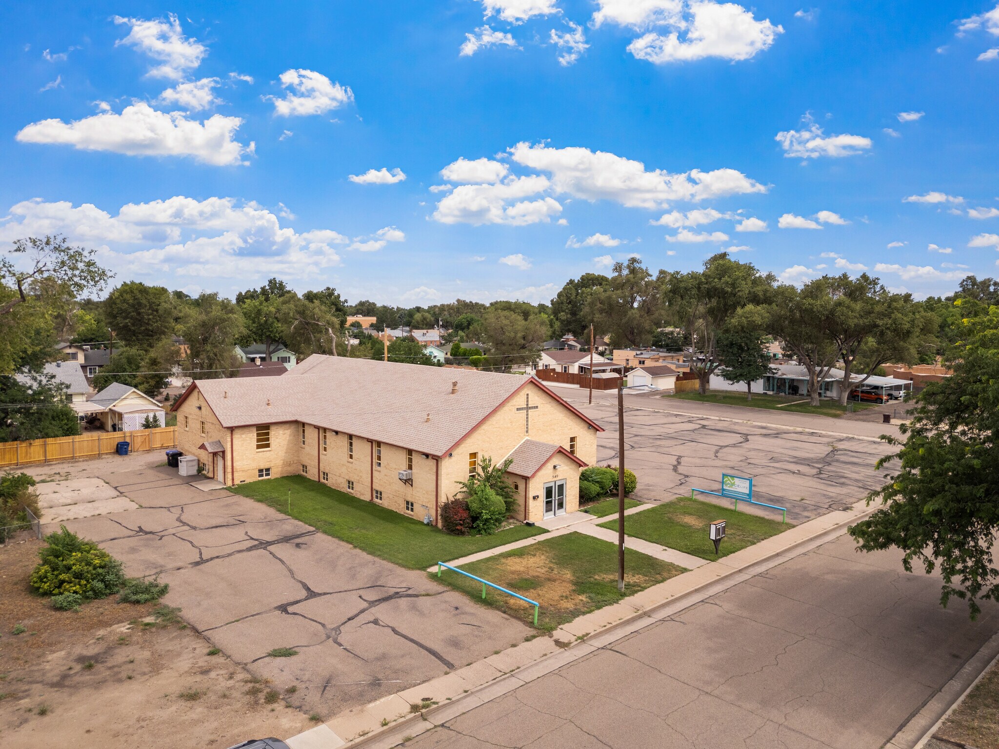 540 Alma Ave, Pueblo, CO à vendre Photo principale– Image 1 sur 22