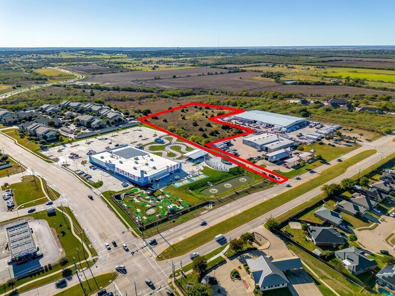 1041 NW John Jones dr, Burleson, TX à vendre - Aérien – Image 2 sur 12
