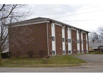 9 Beth Ln, Hamilton, OH à vendre - Photo de l’immeuble – Image 2 sur 6