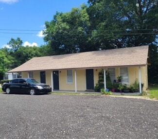 Plus de détails pour 1757 N Woodland Blvd, Deland, FL - Logement à vendre