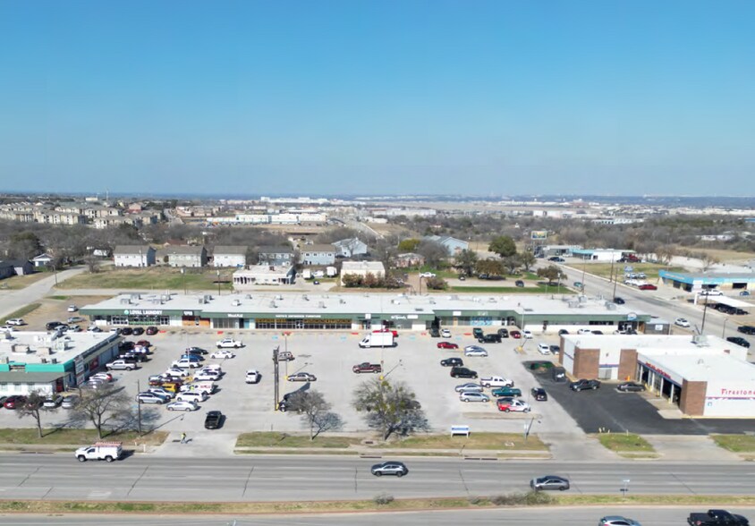 7900-7948 Camp Bowie West Blvd, Fort Worth, TX à louer - Photo principale – Image 1 sur 3
