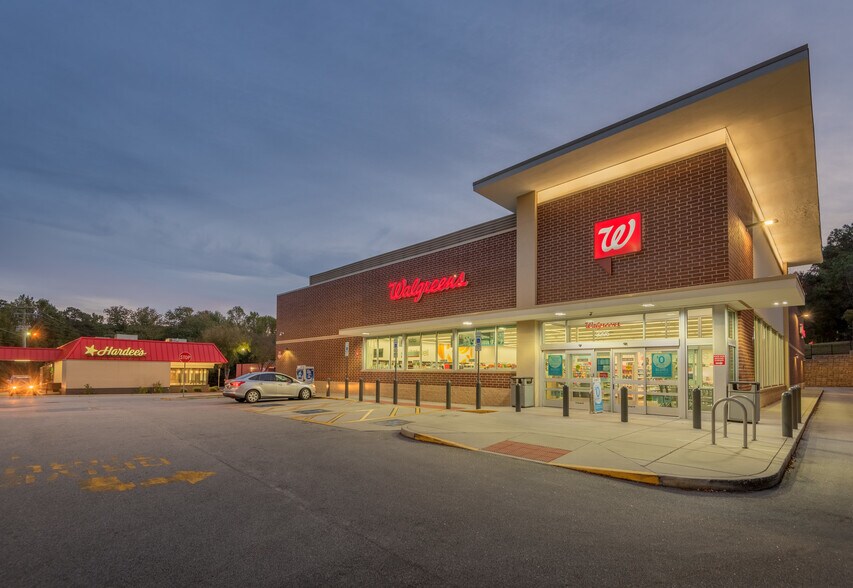 3205-3415 Avent Ferry Rd, Raleigh, NC à louer - Photo de l’immeuble – Image 2 sur 9