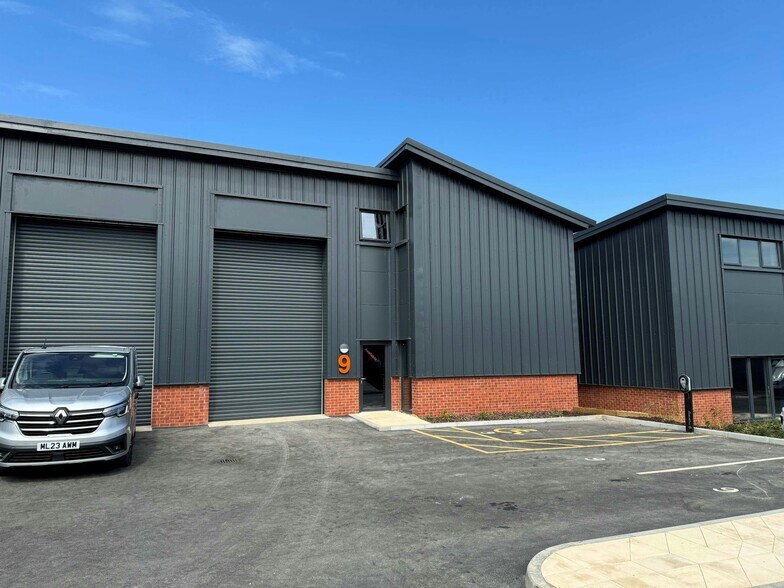 East Horton Knowle Ln, Eastleigh à louer - Photo de l’immeuble – Image 2 sur 37