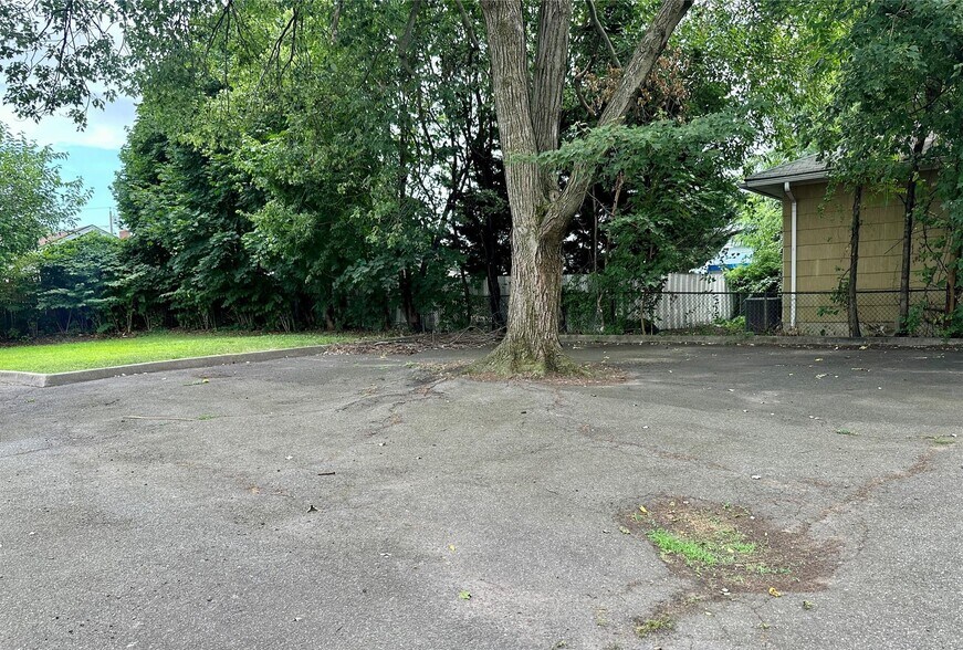 54 Stuyvesant Ave, Lyndhurst, NJ à vendre - Photo de l’immeuble – Image 2 sur 13