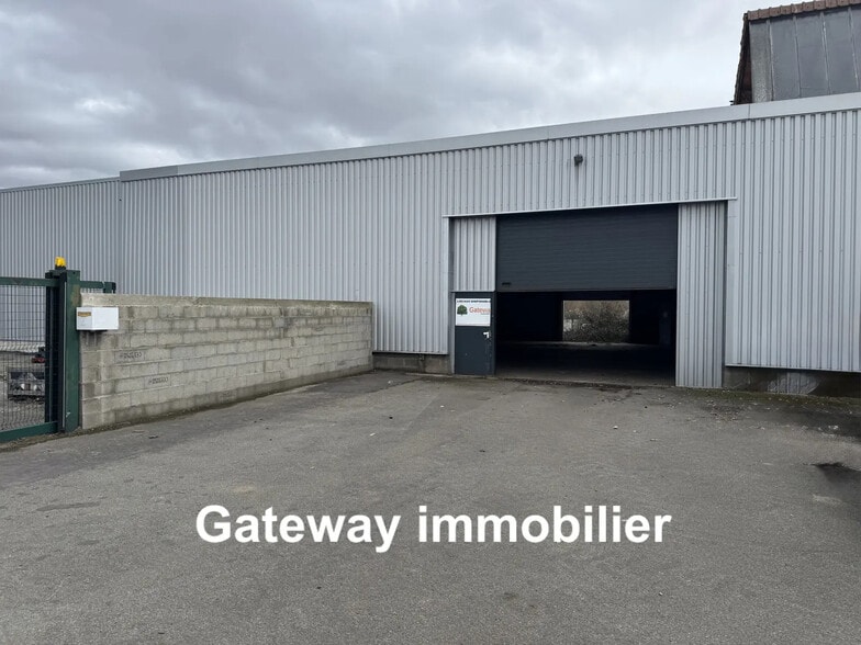 Industriel/Logistique dans Riom à louer - Photo de l’immeuble – Image 3 sur 7