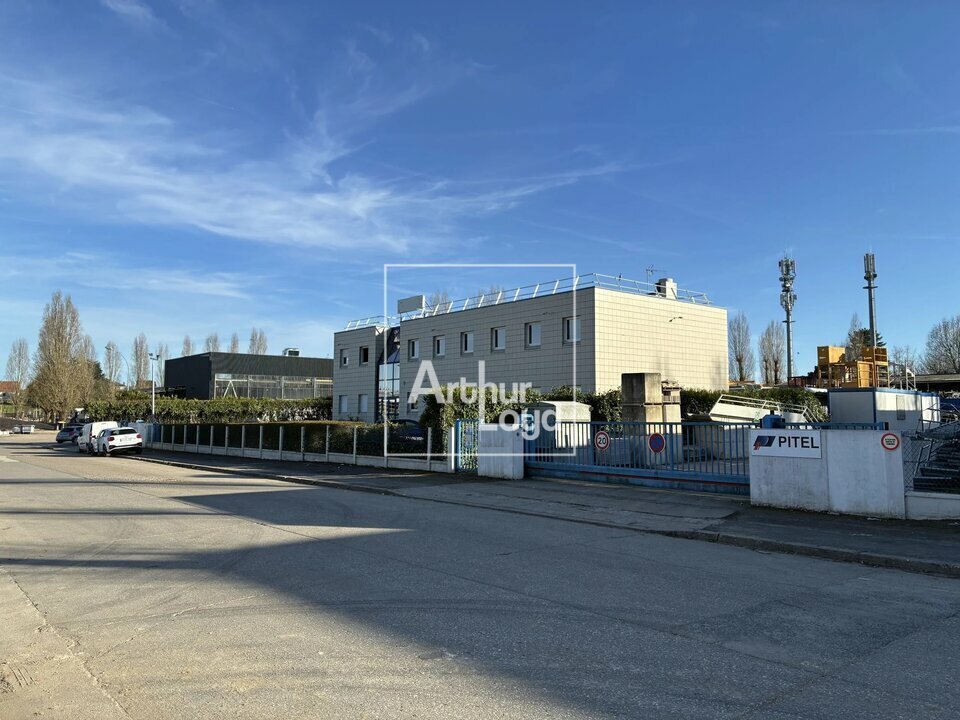 Local d’activités dans Morangis à louer Photo de l’immeuble– Image 1 sur 7