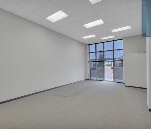 12846 146th St NW, Edmonton, AB à louer - Photo intérieure – Image 3 sur 6