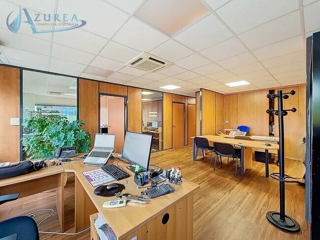 Plus de détails pour Bureau à louer