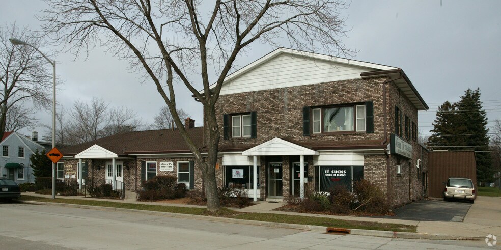 11200-11216 W Greenfield Ave, West Allis, WI à louer - Photo de l’immeuble – Image 2 sur 91