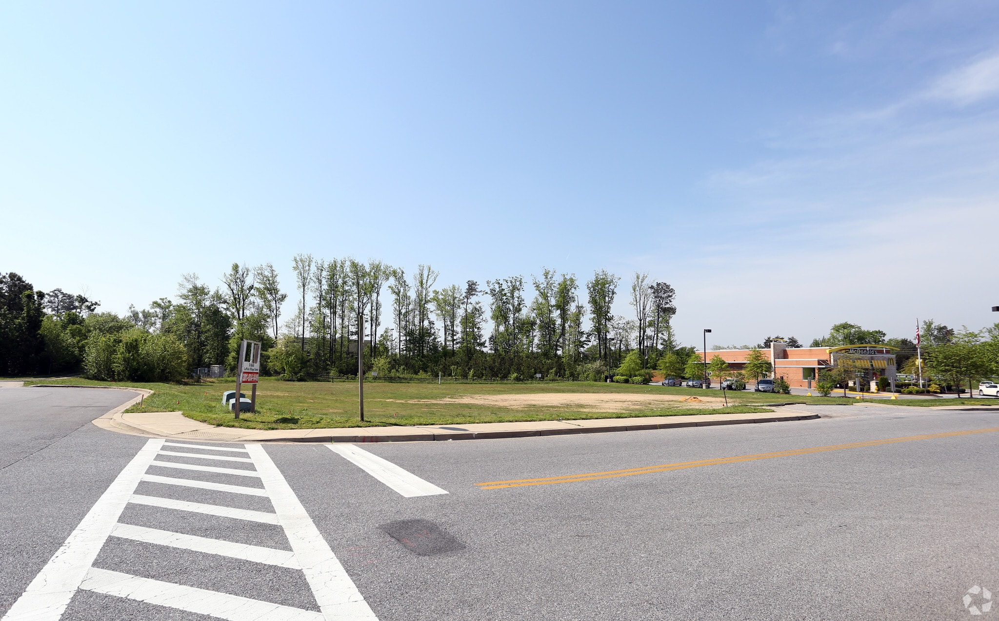111 Drury Dr, La Plata, MD à louer Photo principale– Image 1 sur 7