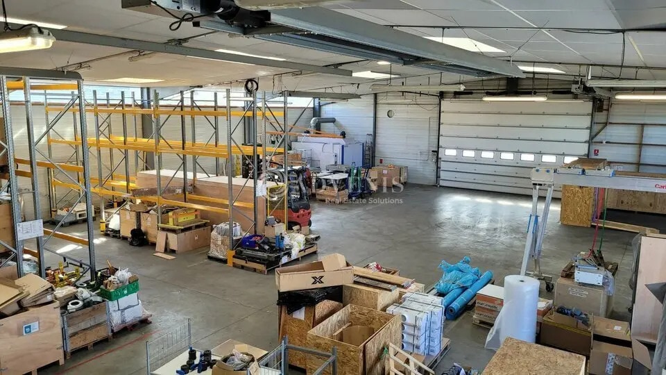 Local d'activités dans La Chapelle-sur-Erdre à vendre - Photo intérieure – Image 2 sur 6