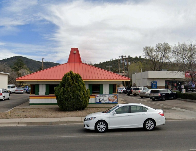 1297 E Gurley St, Prescott, AZ à vendre - Photo de l’immeuble – Image 2 sur 8