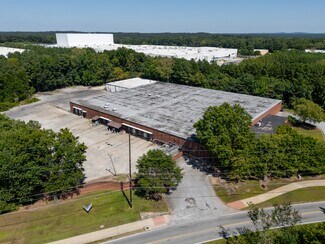Plus de détails pour 5682 E Ponce De Leon Ave, Stone Mountain, GA - Industriel/Logistique à louer