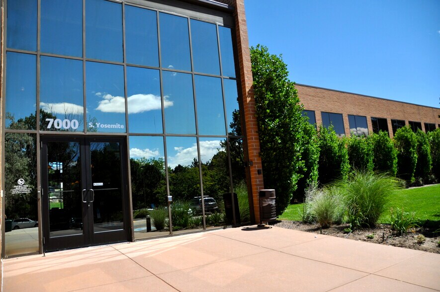 7000 S Yosemite St, Centennial, CO à louer - Photo de l’immeuble – Image 1 sur 15
