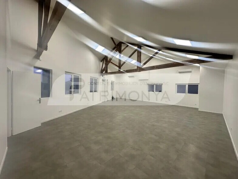 Bureau dans Marseille à louer - Photo intérieure – Image 1 sur 3