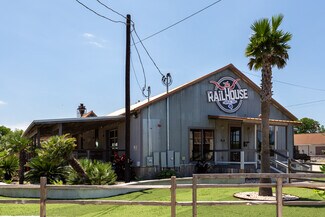 Plus de détails pour 107 E Center St, Kyle, TX - Local commercial à vendre