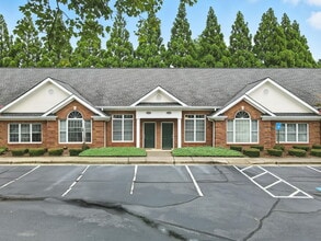 2304 Macy Dr, Roswell, GA à louer Photo intérieure– Image 2 sur 36