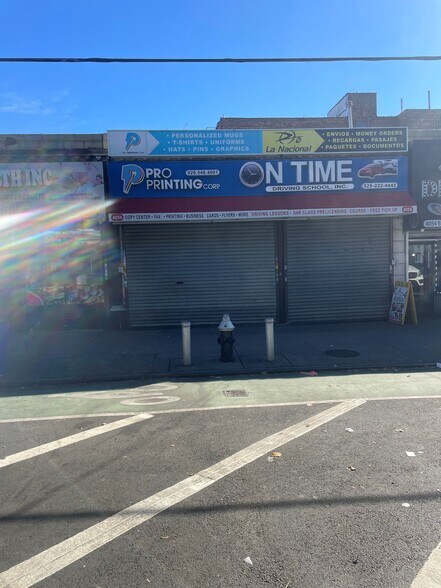 4054 White Plains Rd, Bronx, NY à louer - Photo principale – Image 1 sur 5
