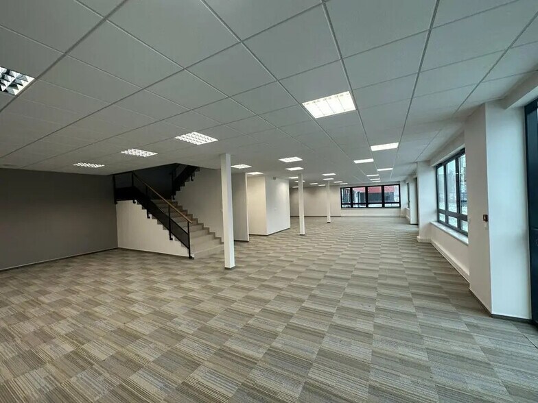 Bureau dans Strasbourg à louer - Photo de l’immeuble – Image 1 sur 6