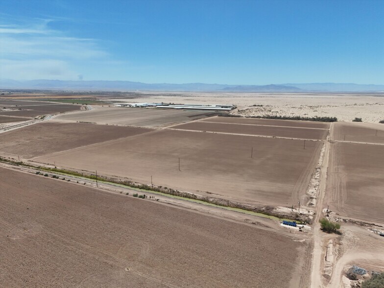 Huff Road, Imperial, CA à vendre - Photo de l’immeuble – Image 1 sur 14