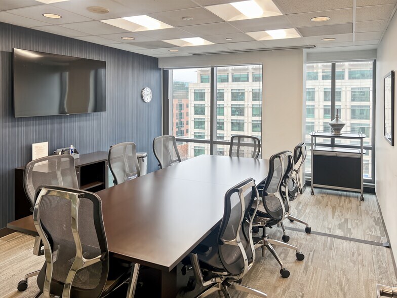 4250 N Fairfax Dr, Arlington, VA à louer - Photo intérieure – Image 3 sur 15