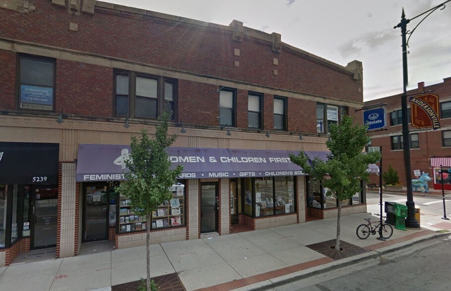 5235-5243 N Clark St, Chicago, IL à louer - Photo de l’immeuble – Image 1 sur 6