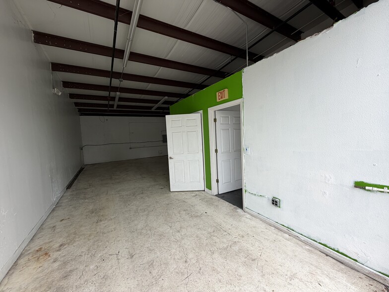 400 Countyline Ct, Winter Garden, FL à louer - Photo de l’immeuble – Image 3 sur 7