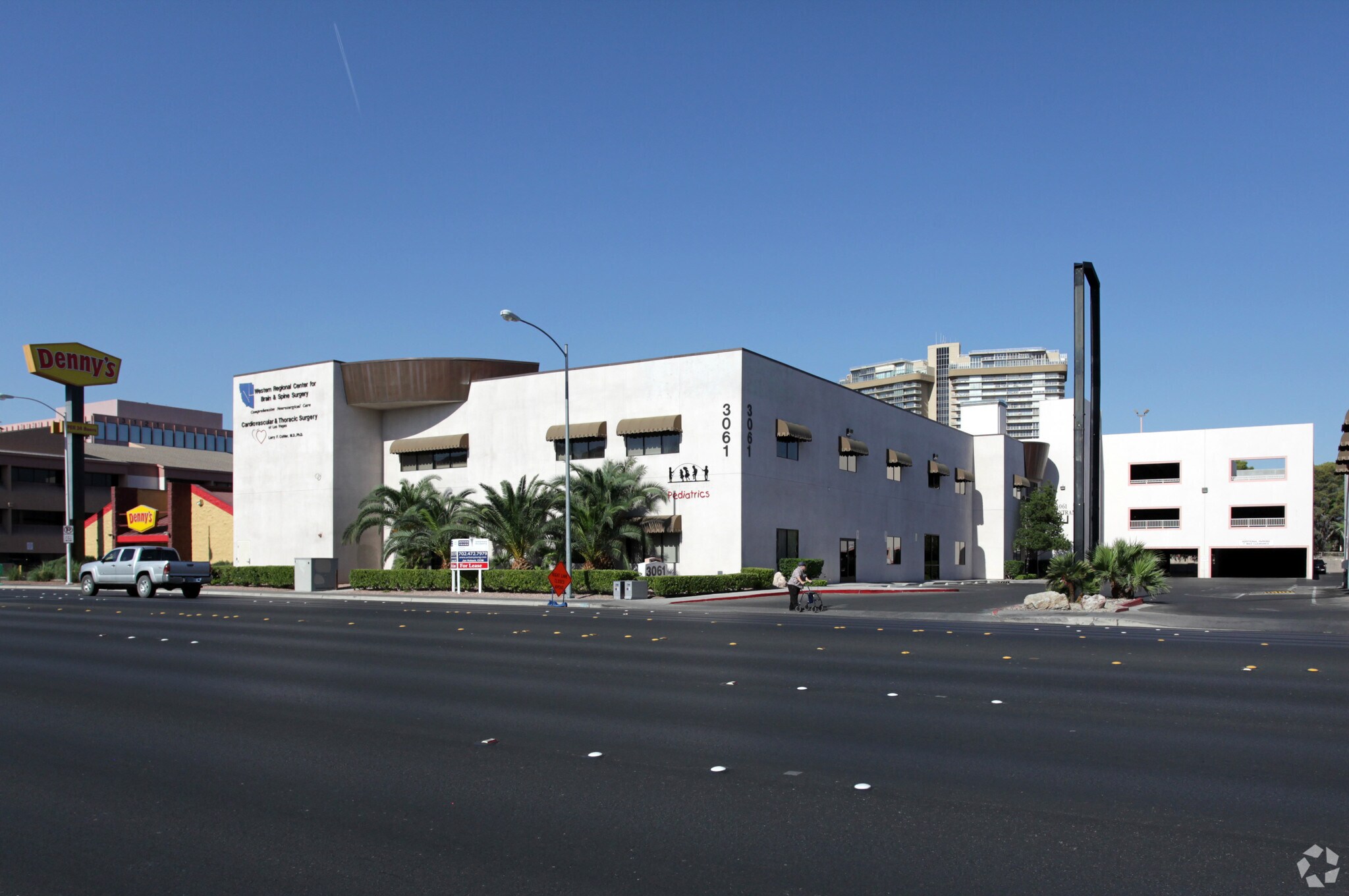 3061 S Maryland Pky, Las Vegas, NV à vendre Photo principale– Image 1 sur 22