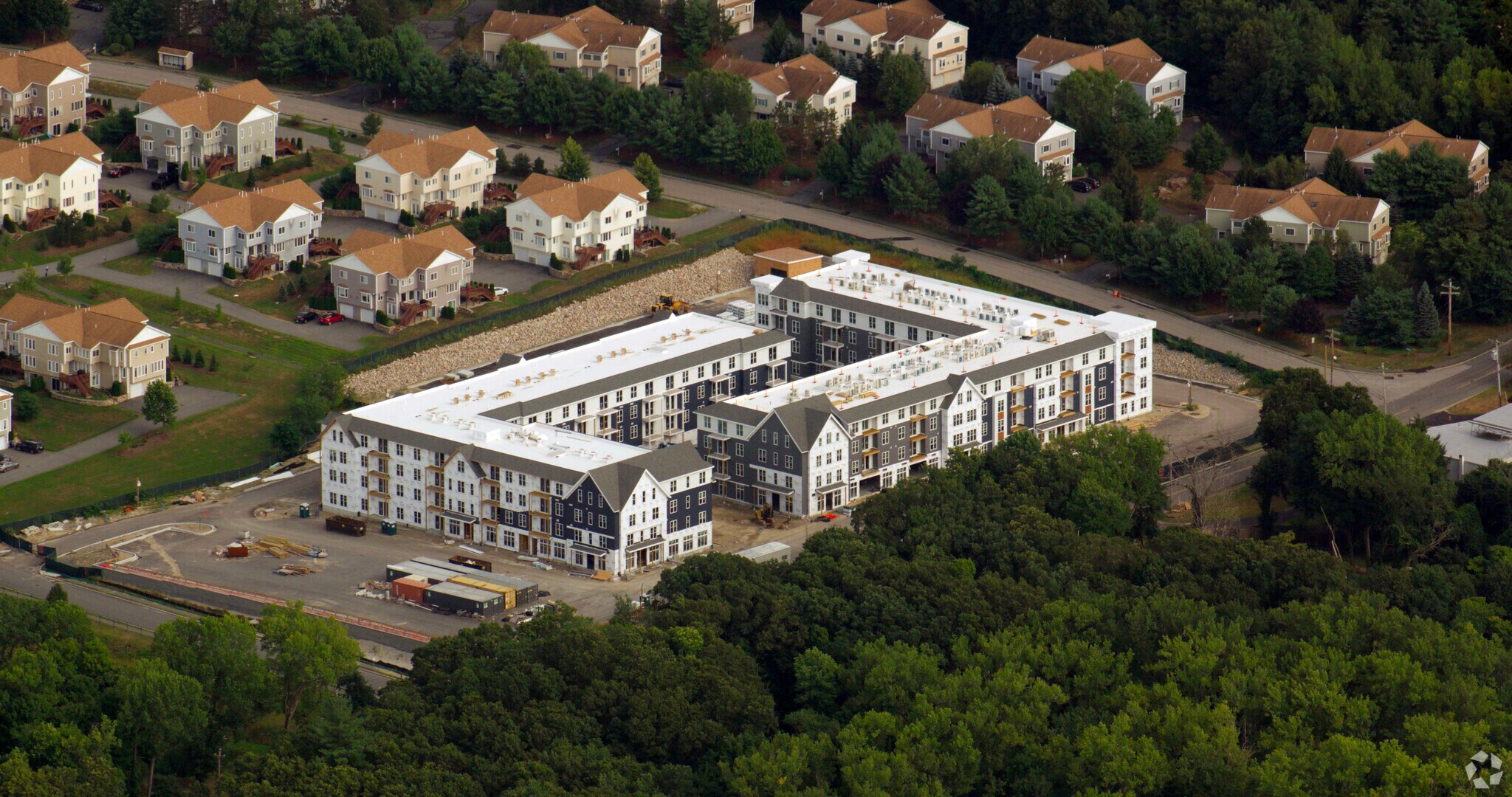 100 Chestnut St, Ashland, MA à louer Photo principale– Image 1 sur 4