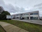 13-1833 Coast Meridian Rd (12-2025) (7)