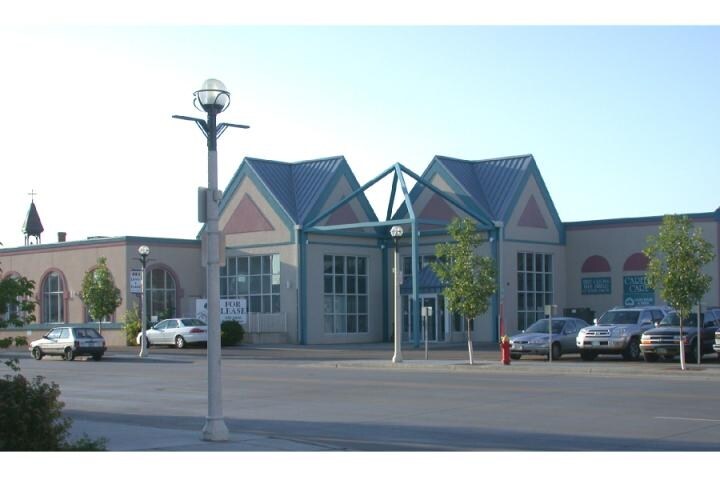 107 W Main Ave, Bismarck, ND à louer Photo principale– Image 1 sur 26