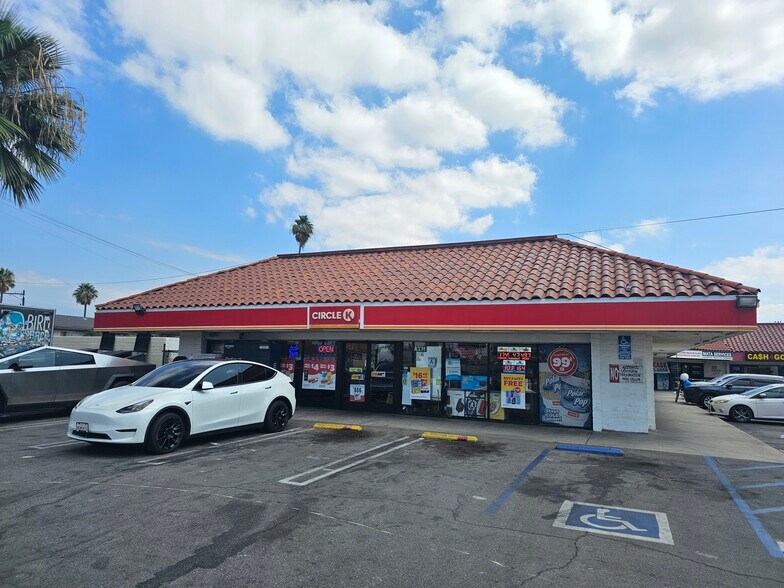 1292 W Mill St, San Bernardino, CA à louer - Photo de l’immeuble – Image 1 sur 8