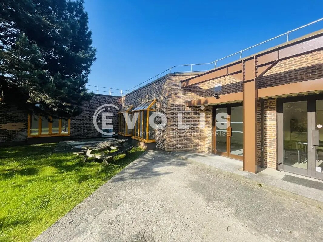 Bureau dans Croissy-Beaubourg à louer Photo de l’immeuble– Image 1 sur 11