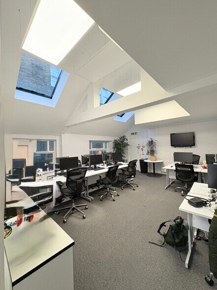 47 Kensington Ct, Londres à louer - Photo de l’immeuble – Image 3 sur 14