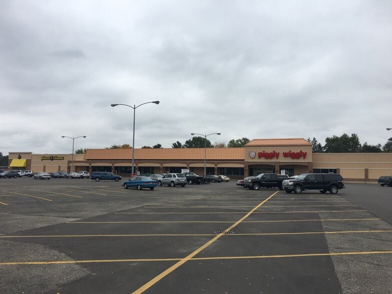 1827 Prairie Ave, Beloit, WI à louer - Photo de l’immeuble – Image 1 sur 5