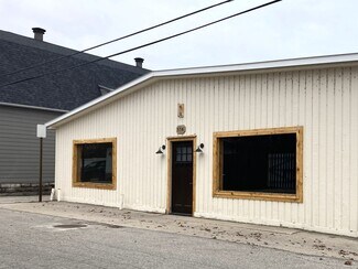 Plus de détails pour 516 E Front St, Traverse City, MI - Local commercial à louer