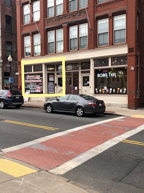 52 Wingate St, Haverhill, MA à louer Photo intérieure– Image 1 sur 4