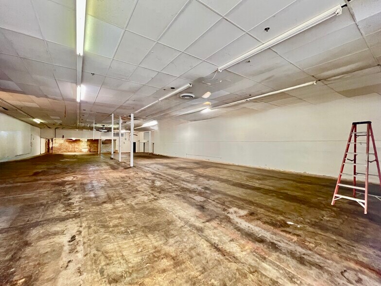 220 SW 25th St, Oklahoma City, OK à vendre - Photo intérieure – Image 3 sur 31