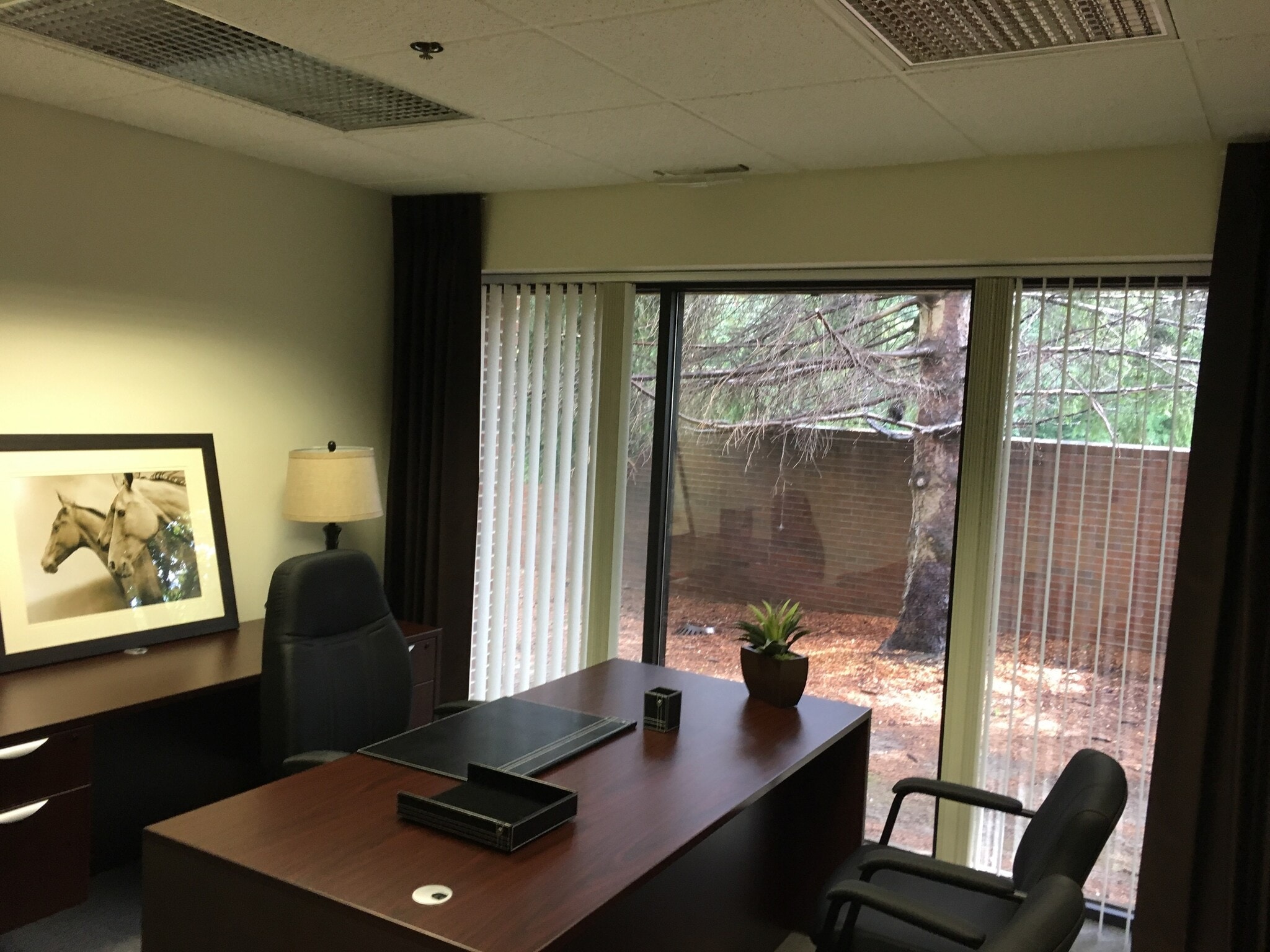 7 W Square Lake Rd, Bloomfield Hills, MI à louer Photo intérieure– Image 1 sur 1