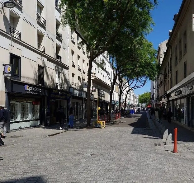 Bureau dans Saint-Denis à vendre - Photo de l’immeuble – Image 2 sur 12