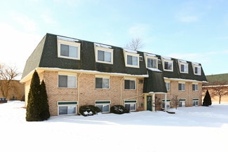 Plus de détails pour 757 W Shepherd St, Charlotte, MI - Logement à vendre