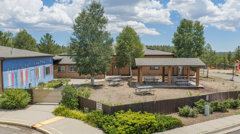 850 N Locust St, Flagstaff, AZ à vendre - Photo de l’immeuble – Image 2 sur 10
