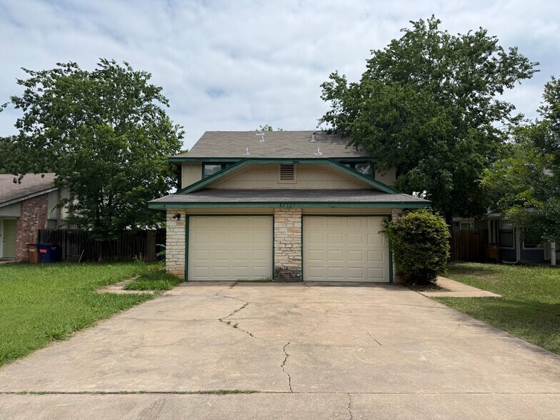 12307 Deer Falls Dr, Austin, TX à vendre - Photo de l’immeuble – Image 1 sur 22
