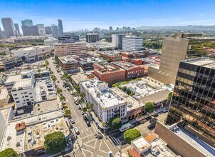409 N Camden Dr, Beverly Hills, CA - Vue aérienne  vue de carte - Image1