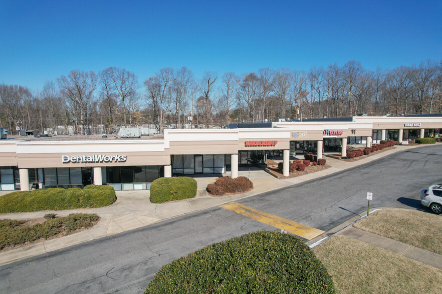3716-3728 Battleground Ave, Greensboro, NC à louer - Photo de l’immeuble – Image 1 sur 8